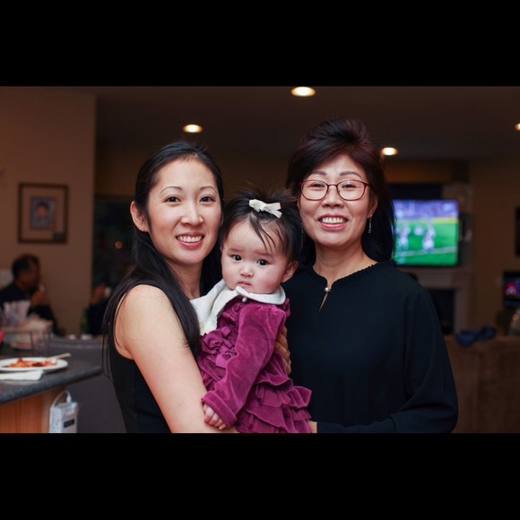 Meet your Posher, Jennifer - Picture 3 of 5